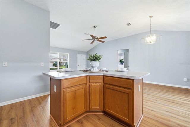 2454 MORVEN PARK WAY, The Villages, FL 32162