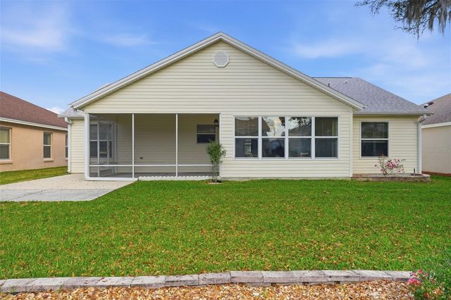 2454 MORVEN PARK WAY, The Villages, FL 32162