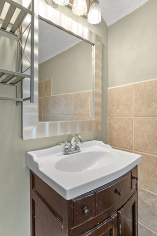 3812 13th Avenue S, Minneapolis, MN 55407