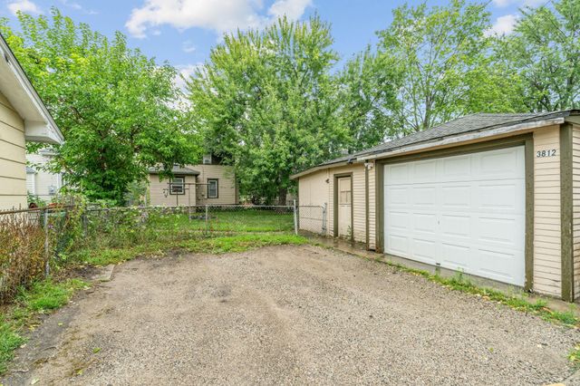 3812 13th Avenue S, Minneapolis, MN 55407