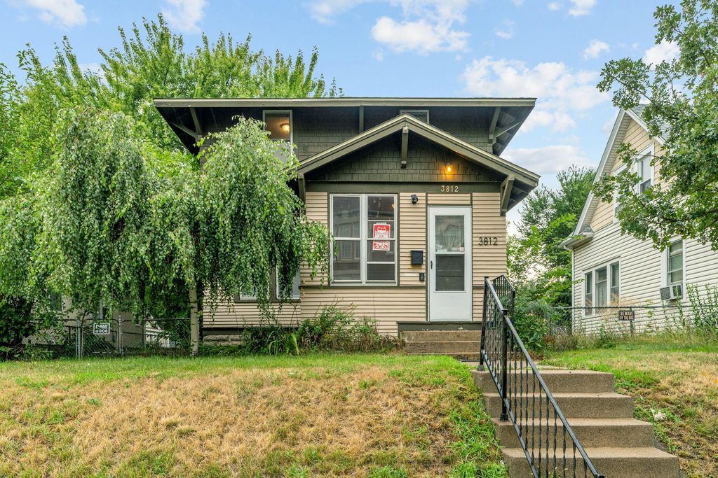 3812 13th Avenue S, Minneapolis, MN 55407