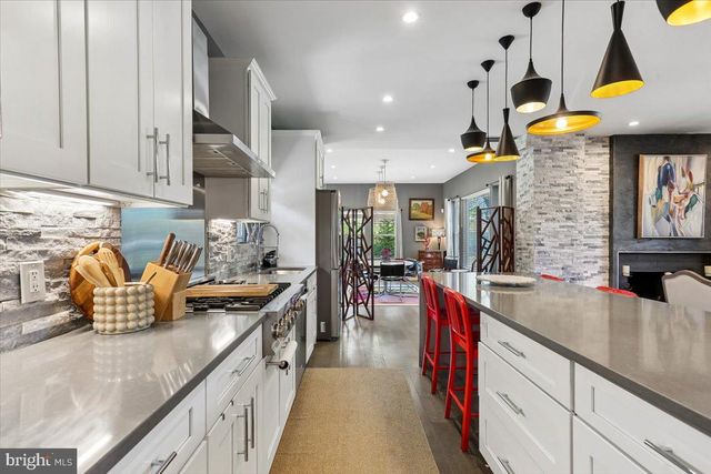 9410 BALFOUR CT, Bethesda, MD 20814