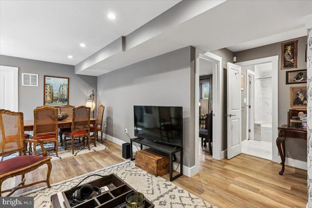 9410 BALFOUR CT, Bethesda, MD 20814