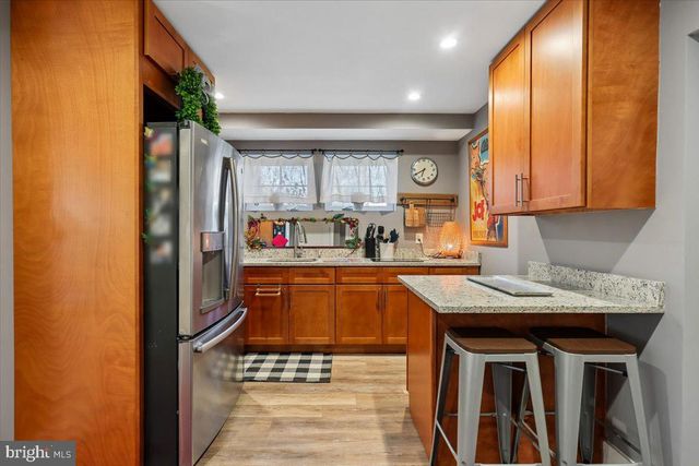 9410 BALFOUR CT, Bethesda, MD 20814