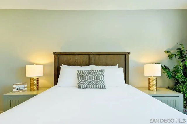 7904 Calle De La Plata, La Jolla, CA 92037