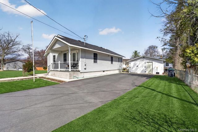 46 Fern Trail, Wurtsboro, NY 12790