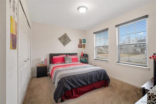 6709 Maplelawn Drive, Ypsilanti, MI 48197