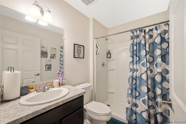 6709 Maplelawn Drive, Ypsilanti, MI 48197