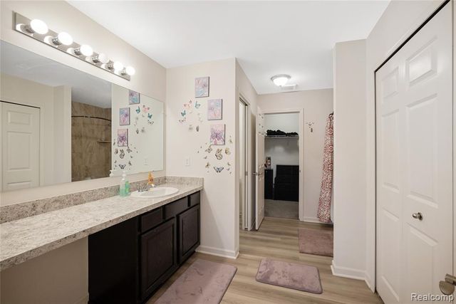 6709 Maplelawn Drive, Ypsilanti, MI 48197