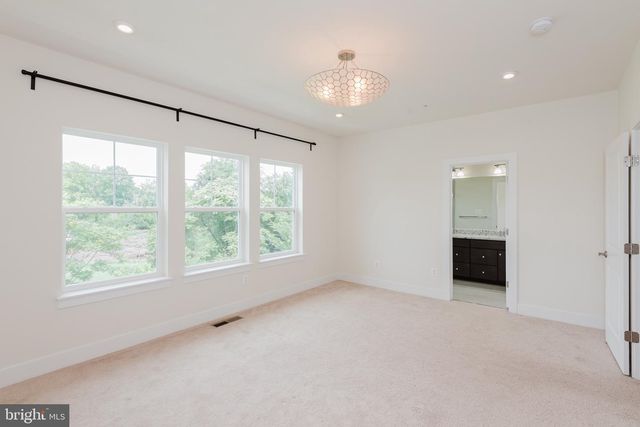 8375 AMBER BEACON CIR, Millersville, MD 21108