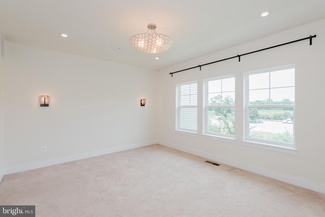 8375 AMBER BEACON CIR, Millersville, MD 21108