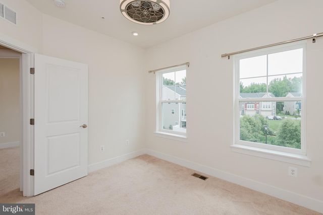 8375 AMBER BEACON CIR, Millersville, MD 21108