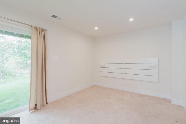 8375 AMBER BEACON CIR, Millersville, MD 21108