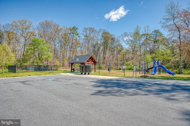 8375 AMBER BEACON CIR, Millersville, MD 21108