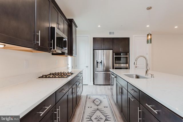 8375 AMBER BEACON CIR, Millersville, MD 21108