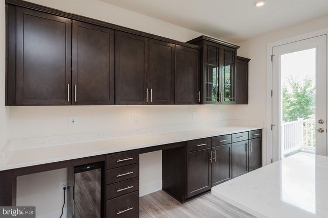 8375 AMBER BEACON CIR, Millersville, MD 21108