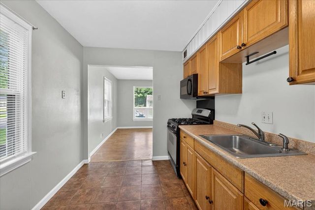 260 Brackleigh, Florissant, MO 63031