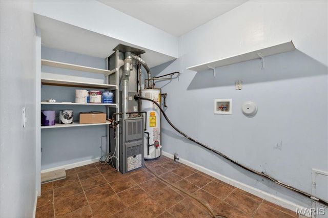 260 Brackleigh, Florissant, MO 63031