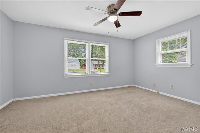 260 Brackleigh, Florissant, MO 63031