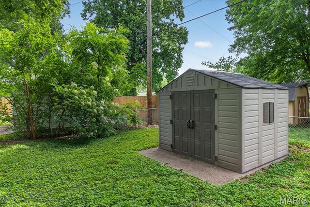 260 Brackleigh, Florissant, MO 63031