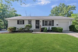 13122 Winchester Avenue, Grandview, MO 64030