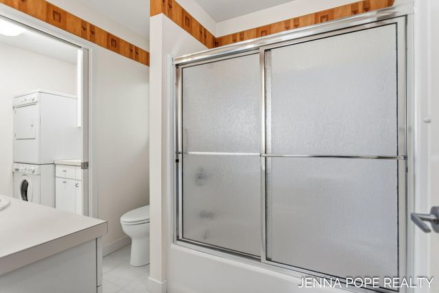 17554 Grand River Avenue, Ferrysburg City, MI 49456