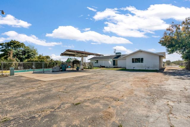 6668 W Mckinley, Fresno, CA 93723