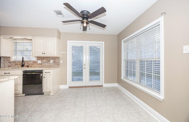 760 S Whitney Drive, Biloxi, MS 39532