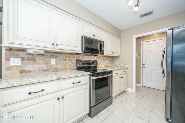 760 S Whitney Drive, Biloxi, MS 39532