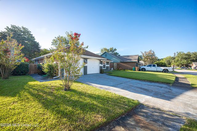 760 S Whitney Drive, Biloxi, MS 39532