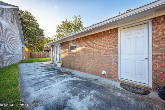 760 S Whitney Drive, Biloxi, MS 39532