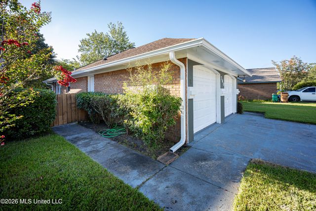 760 S Whitney Drive, Biloxi, MS 39532