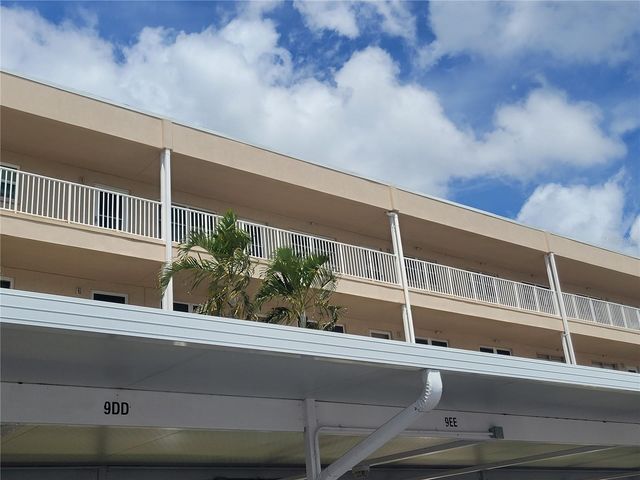 9950 62ND TERRACE N 417, St Petersburg, FL 33708