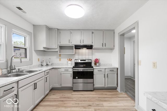 3150 S Lyons Avenue, Indianapolis, IN 46241