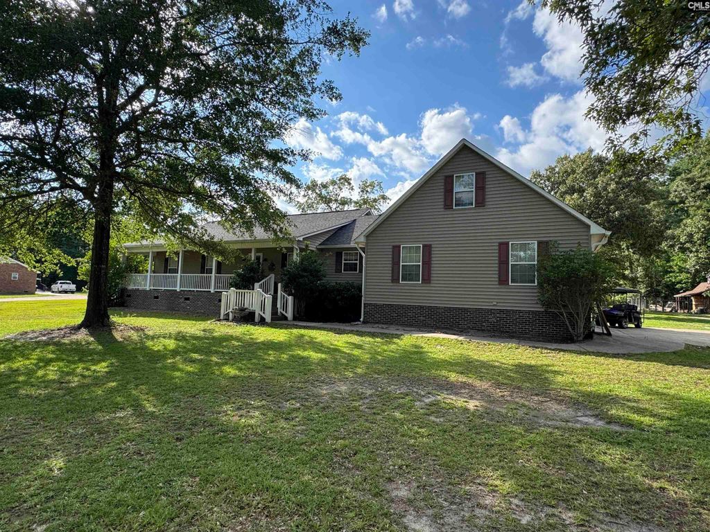 1344 Colie Branham Road, Lugoff, SC 29078