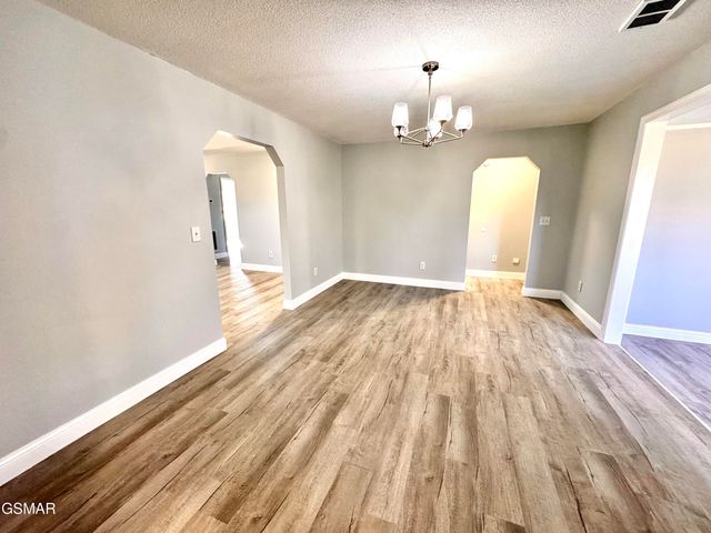 913 Columbine Lea, Sevierville, TN 37862