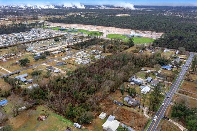 3322 Westwood Rd, Westlake, LA 70669