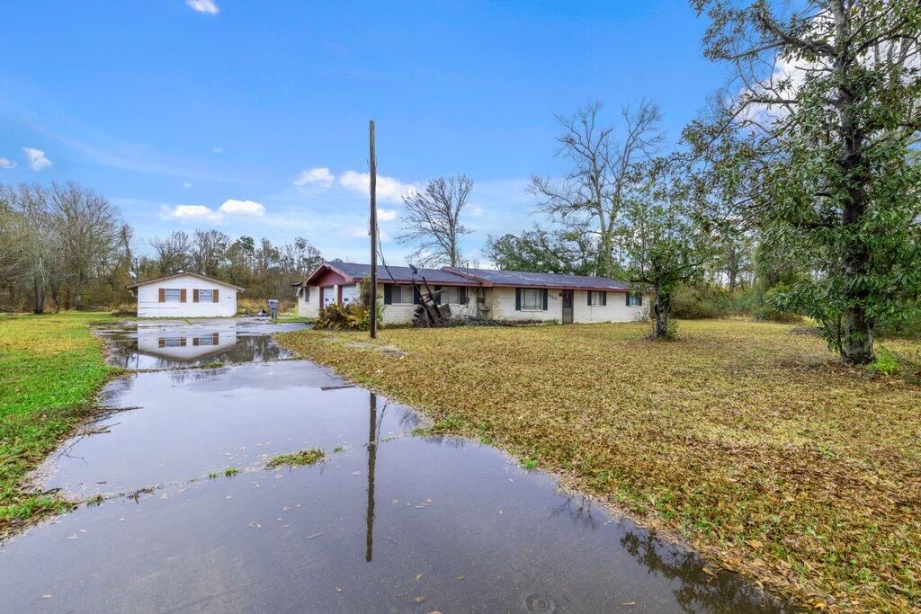 3322 Westwood Rd, Westlake, LA 70669