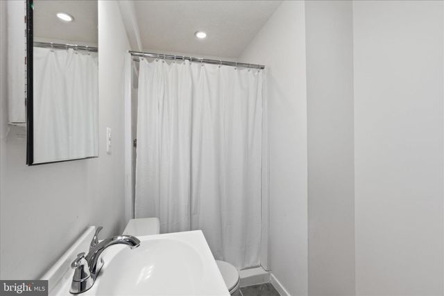 12821 PINECREST RD, Herndon, VA 20171