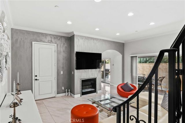 6920 Valmont 5, Tujunga, CA 91042