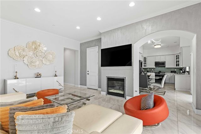 6920 Valmont 5, Tujunga, CA 91042