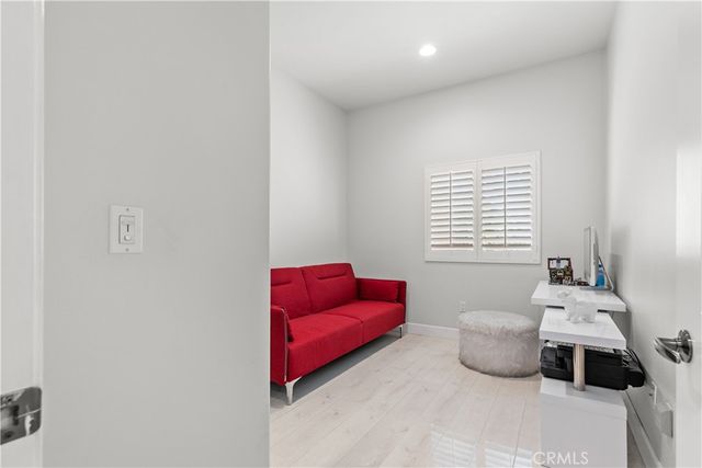 6920 Valmont 5, Tujunga, CA 91042
