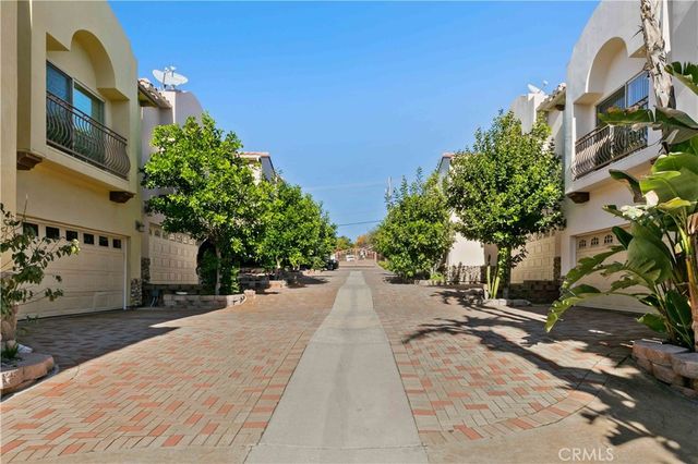 6920 Valmont 5, Tujunga, CA 91042