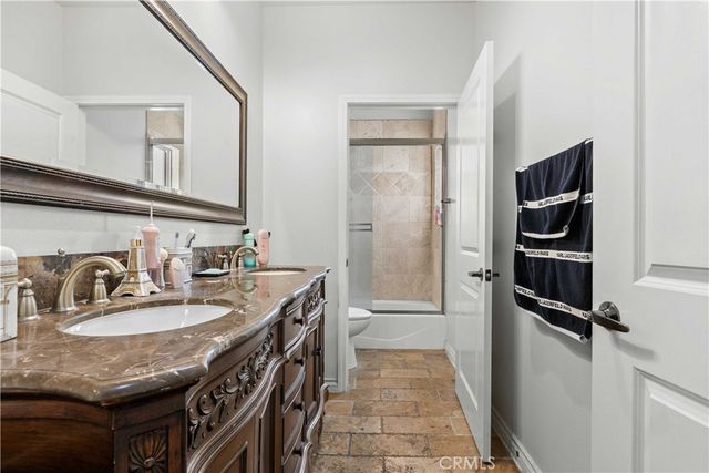 6920 Valmont 5, Tujunga, CA 91042