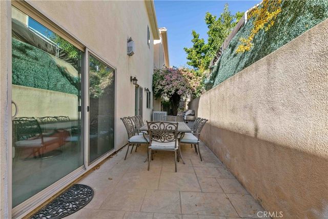 6920 Valmont 5, Tujunga, CA 91042