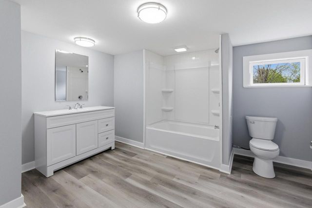 8416 W Bluemound ROAD, Milwaukee, WI 53226