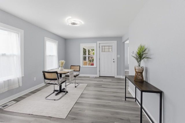 8416 W Bluemound ROAD, Milwaukee, WI 53226