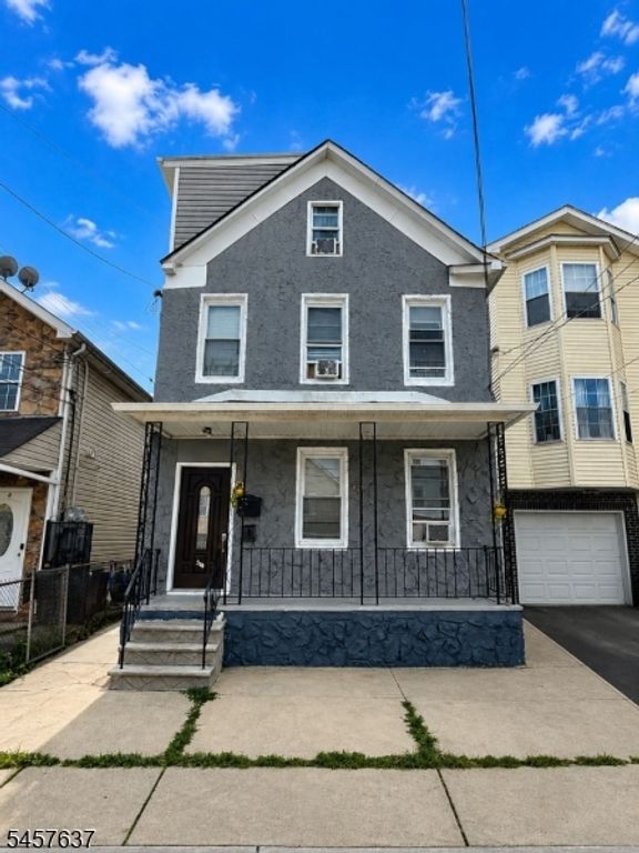 230 Pine St, Elizabeth City, NJ 07206 — exterior