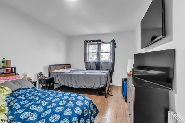 76 W 25th St, Bayonne City, NJ 07002