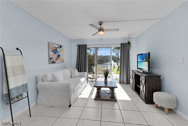 1000 Manatee RD A105, Naples, FL 34114